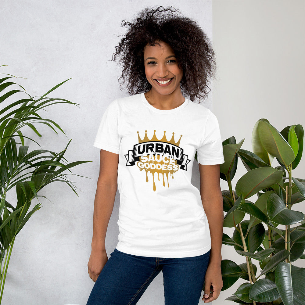 Sauce Goddess Short-sleeve Black and Gold Logo T-shirt